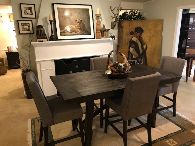 E-Showroom - Russell's Furniture