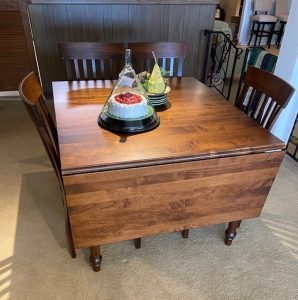 E-Showroom - Russell's Furniture